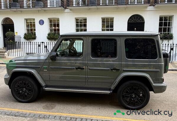 Mercedes G-class Серый