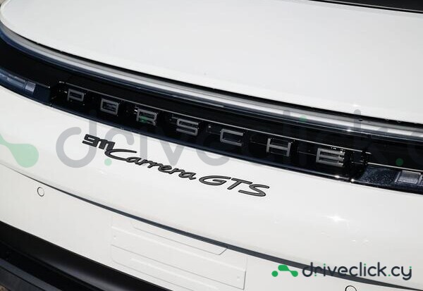Porsche 911 White