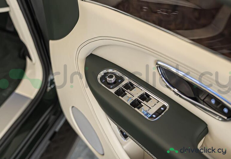Bentley Bentayga Green
