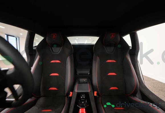Lamborghini Huracan Black