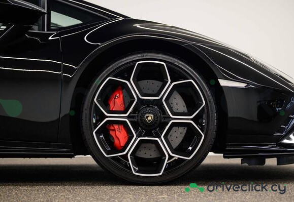 Lamborghini Huracan Black