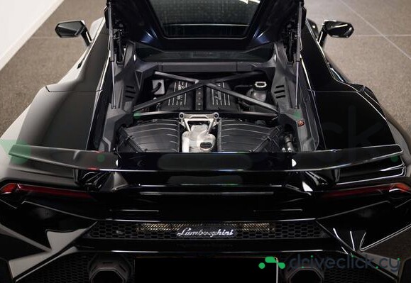 Lamborghini Huracan Black