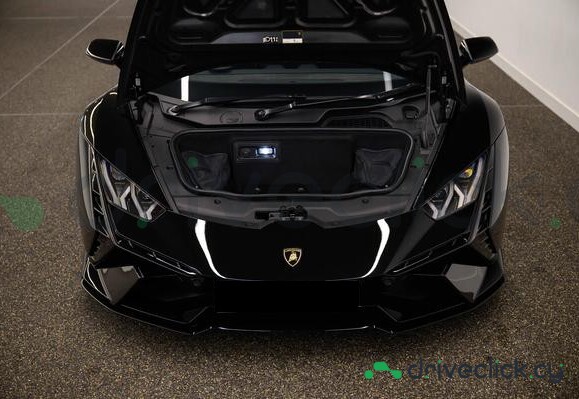 Lamborghini Huracan Black