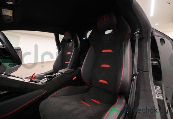 Lamborghini Huracan Black