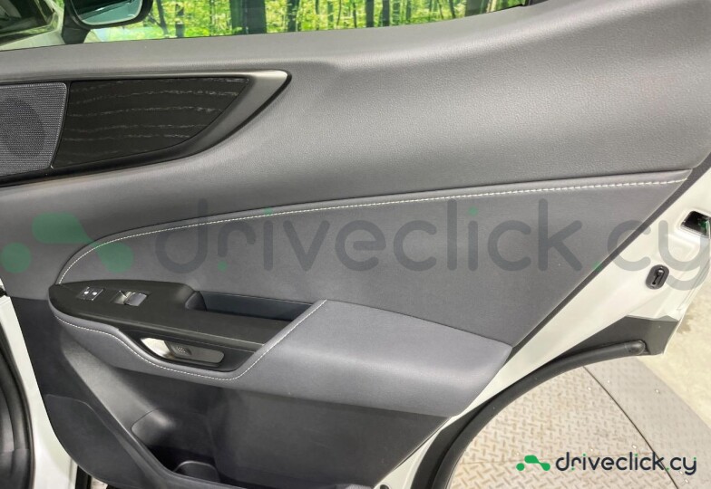 Lexus NX White