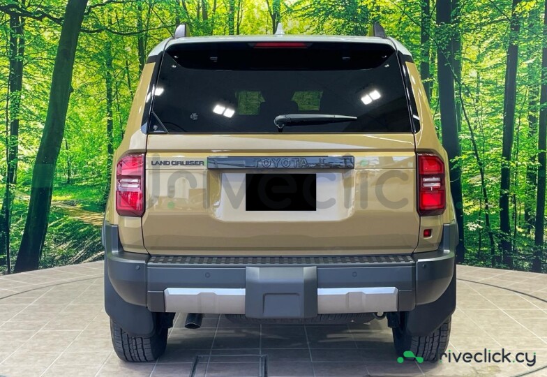 Toyota Land Cruiser 250 Gold