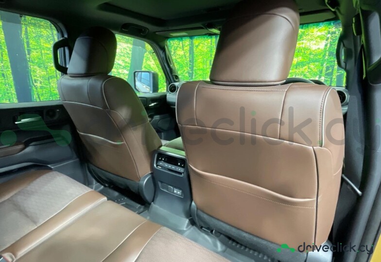 Toyota Land Cruiser 250 Gold