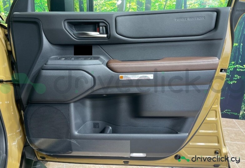 Toyota Land Cruiser 250 Gold