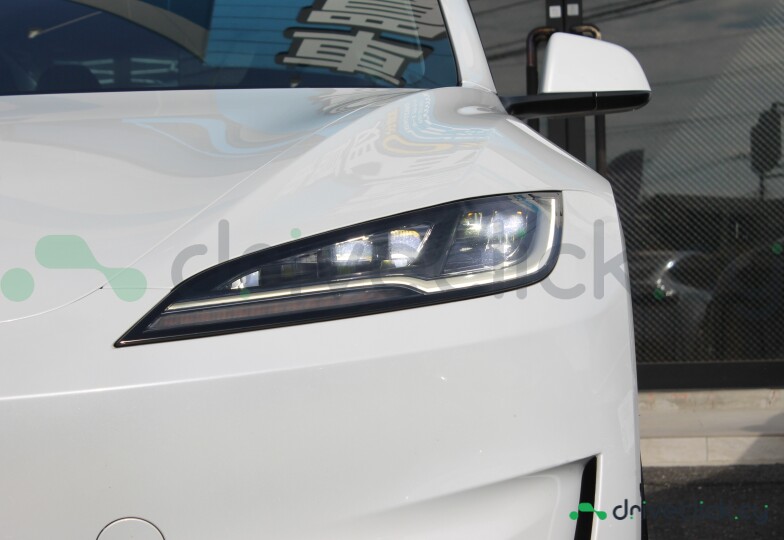 Tesla Model 3 White