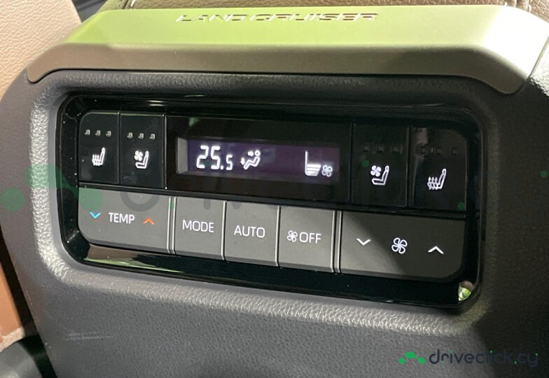 Toyota Land Cruiser 250 Gold