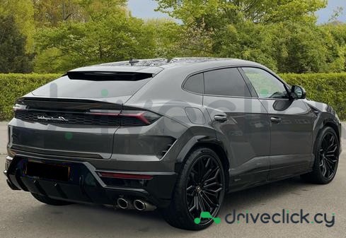 Lamborghini Urus Grey