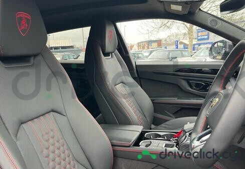 Lamborghini Urus Grey