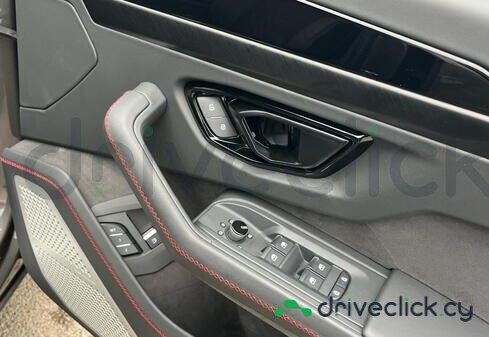 Lamborghini Urus Grey