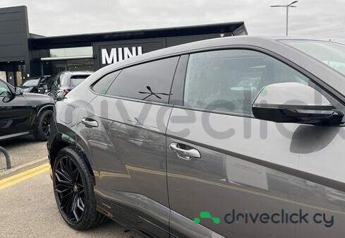 Lamborghini Urus Grey