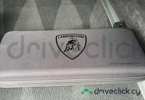 Lamborghini Urus Grey