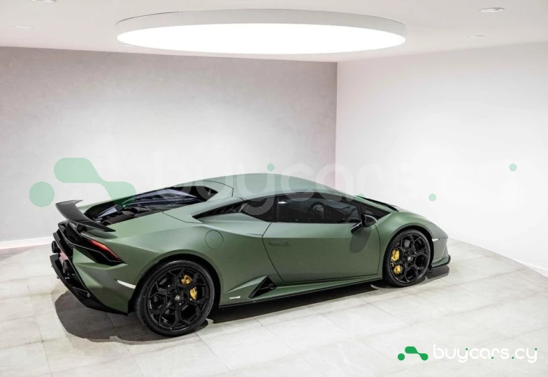 Lamborghini Huracan Зеленый