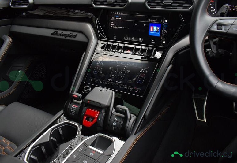 Lamborghini Urus Black