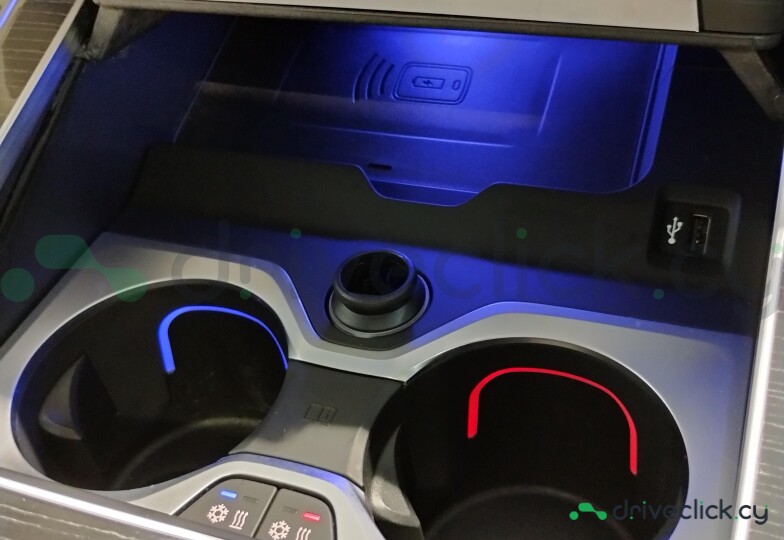 BMW X7 Blue