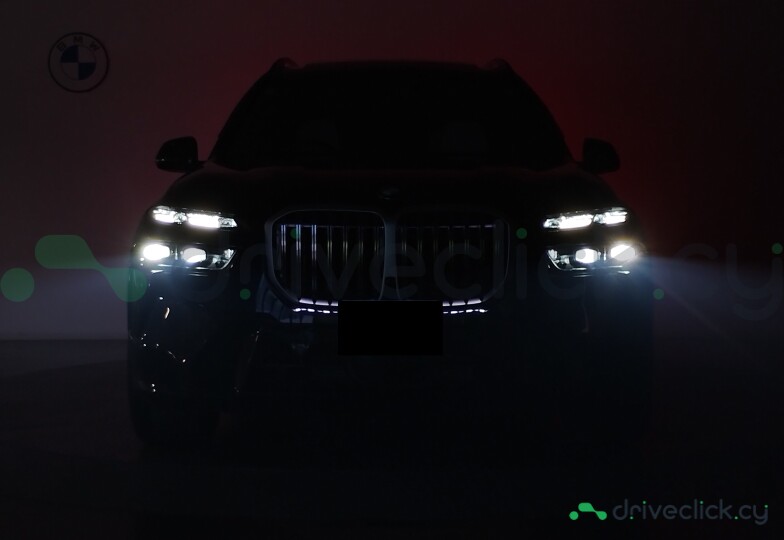 BMW X7 Blue