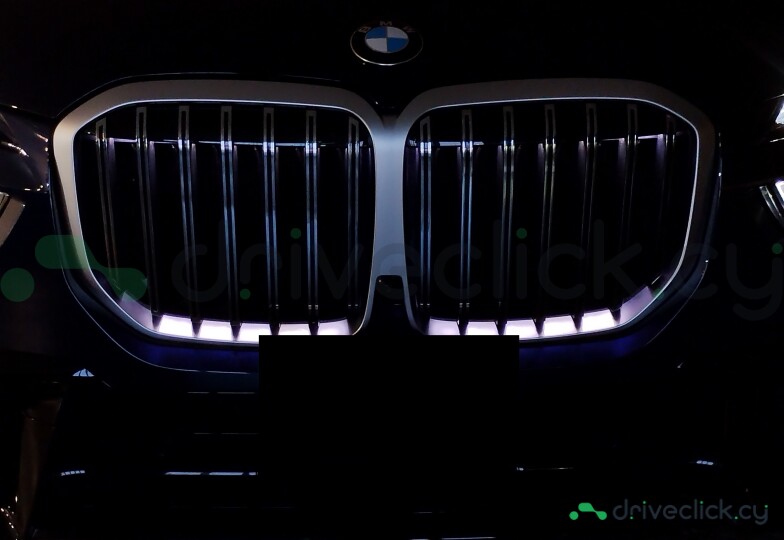 BMW X7 Blue