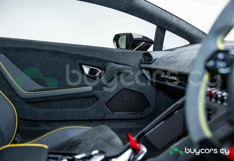 Lamborghini Huracan Зеленый