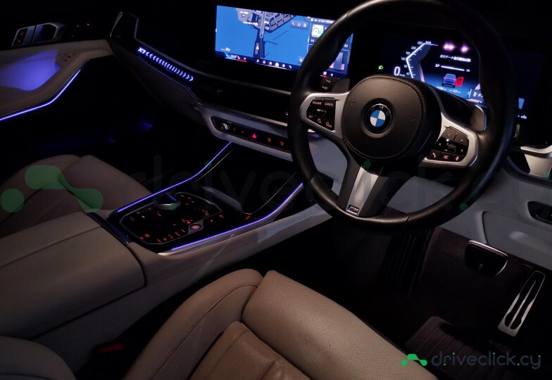 BMW X7 Blue