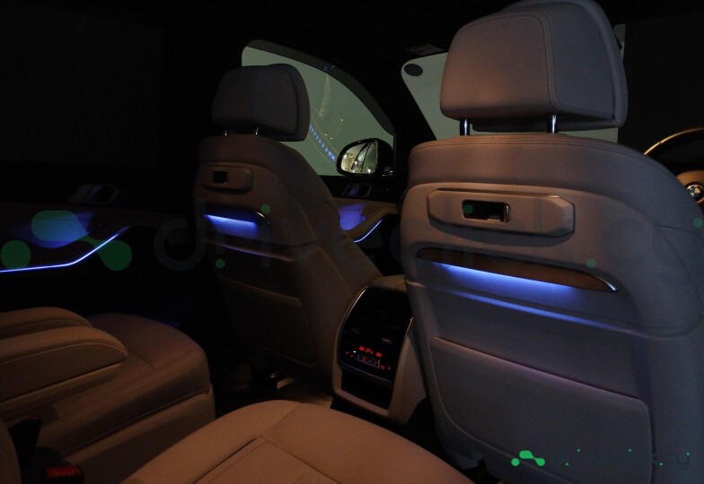 BMW X7 Blue
