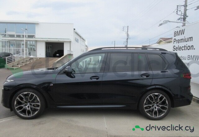 BMW X7 Black