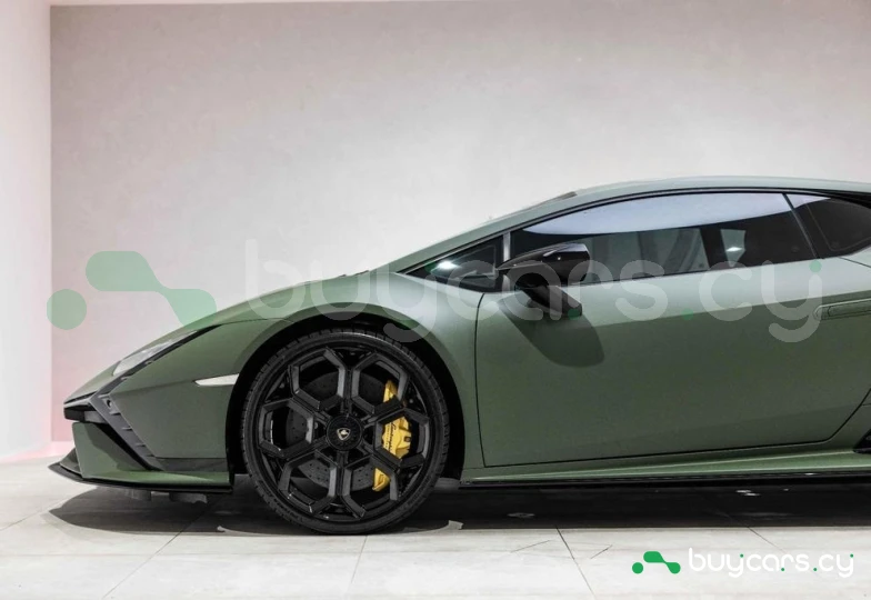 Lamborghini Huracan Зеленый