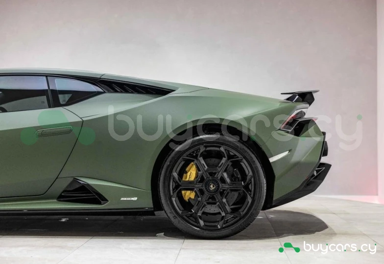 Lamborghini Huracan Зеленый