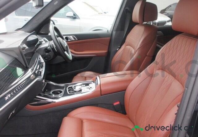 BMW X7 Black