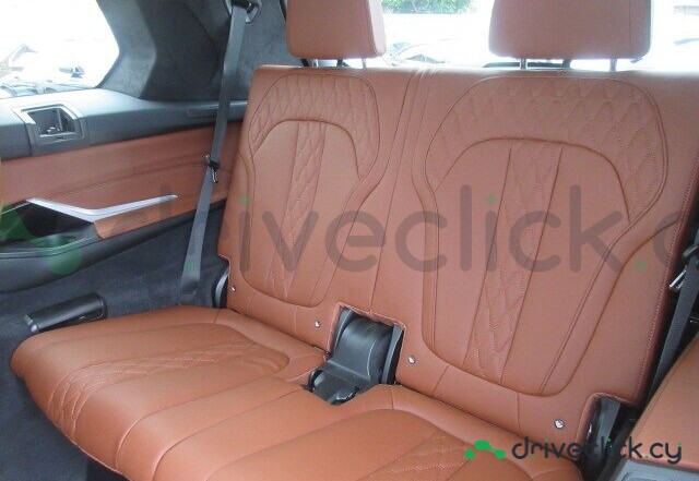 BMW X7 Black