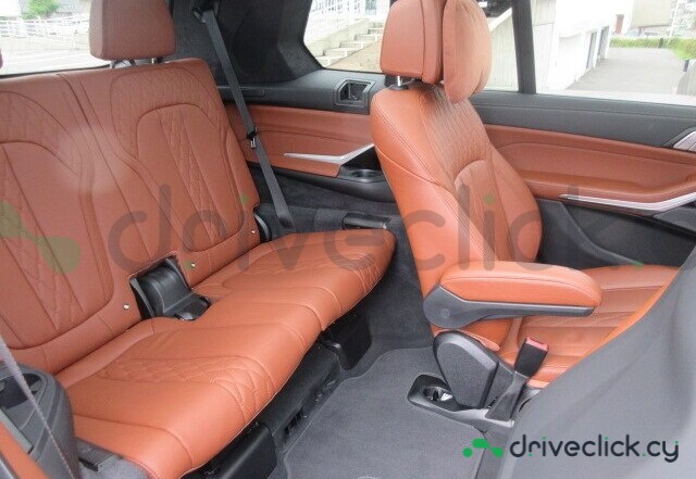 BMW X7 Black