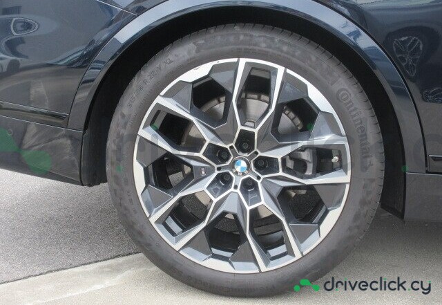 BMW X7 Black