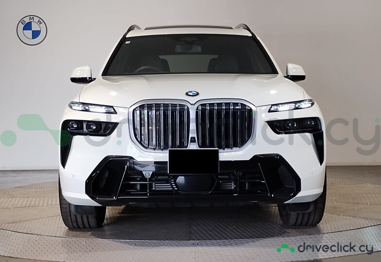 BMW X7 White