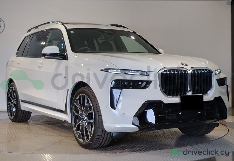 BMW X7 White