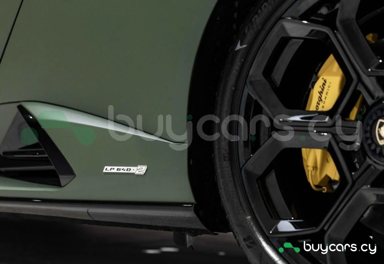 Lamborghini Huracan Зеленый