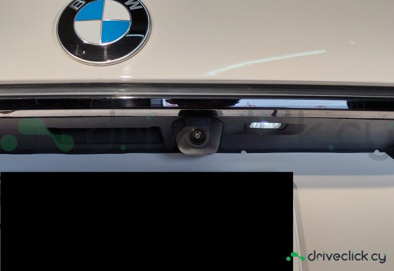 BMW X7 White