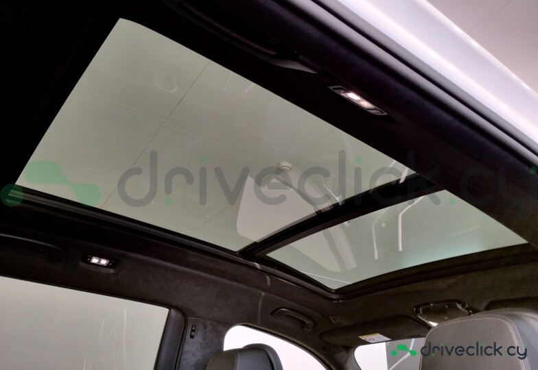 BMW X7 White