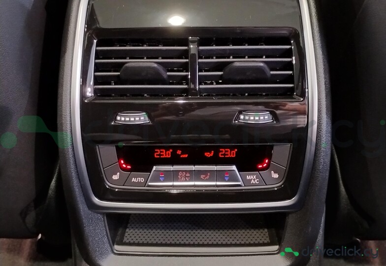BMW X7 White