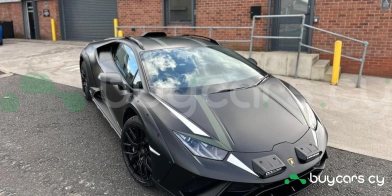 Lamborghini Huracan Черный