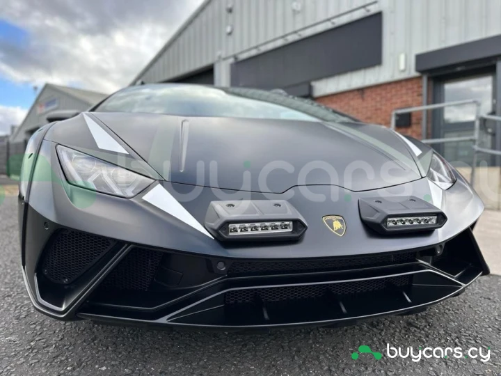 Lamborghini Huracan Черный