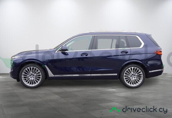 BMW X7 Blue