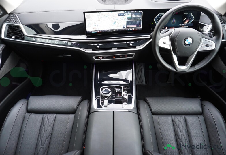 BMW X7 Blue