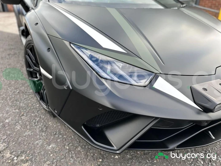 Lamborghini Huracan Черный