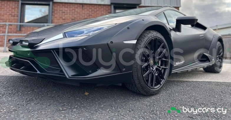 Lamborghini Huracan Черный
