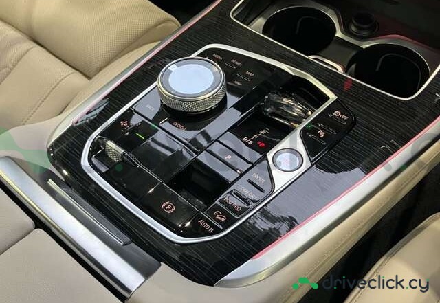 BMW X7 Black