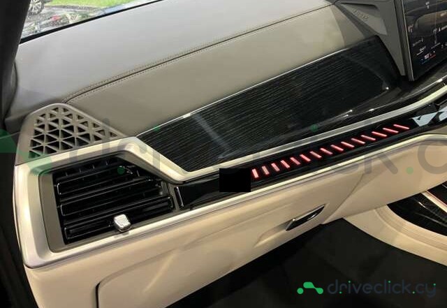 BMW X7 Black