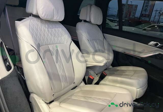 BMW X7 Black