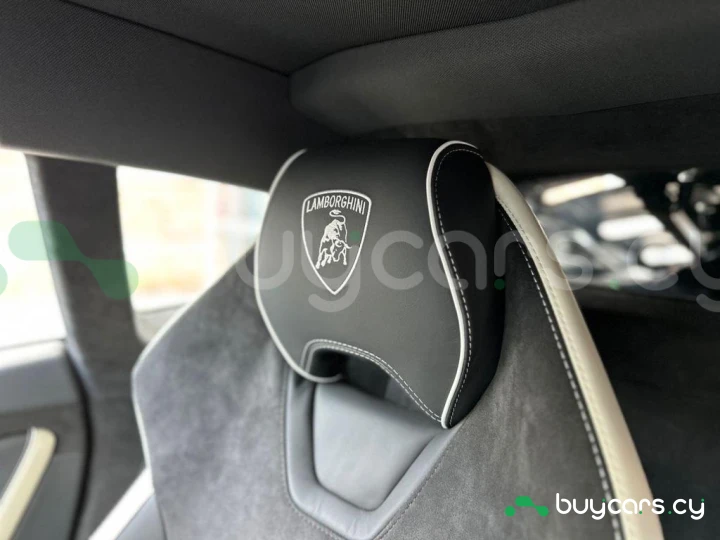 Lamborghini Huracan Черный